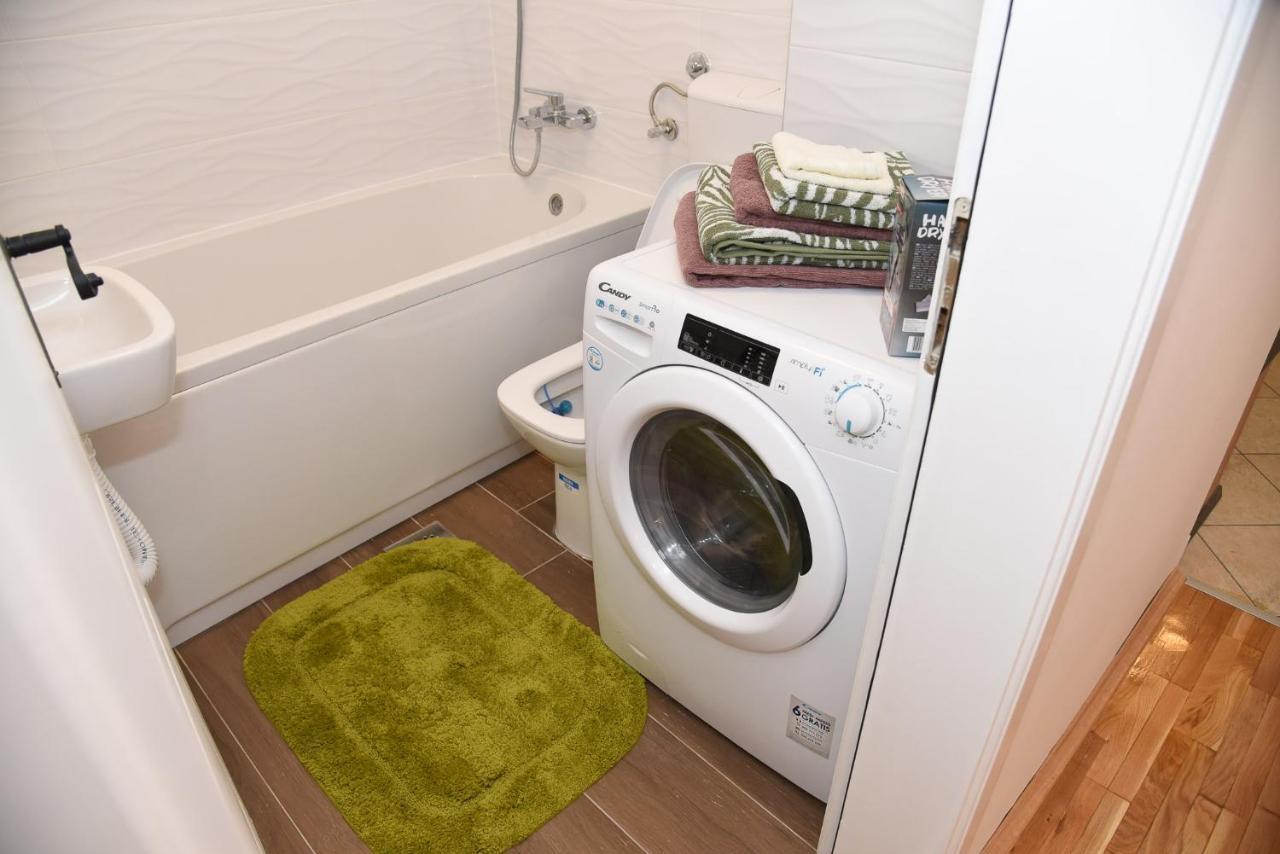 Garden Apartment - Oaza U Centru Grada Novi Sad Exteriér fotografie